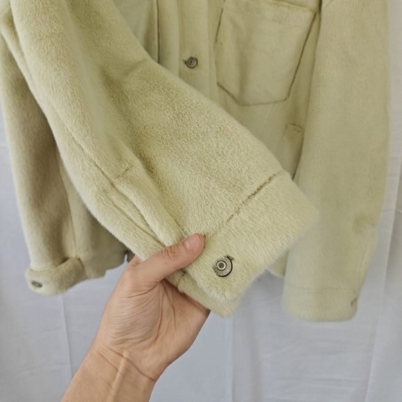 We The Free Cozy Opal Swing Button Up Faux Fur Jacket Size Small Women's - Picture 12 of 16